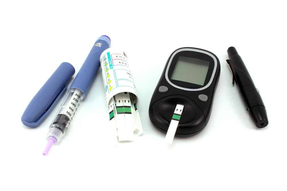 Kit for measuring the blood glucose level and insulin